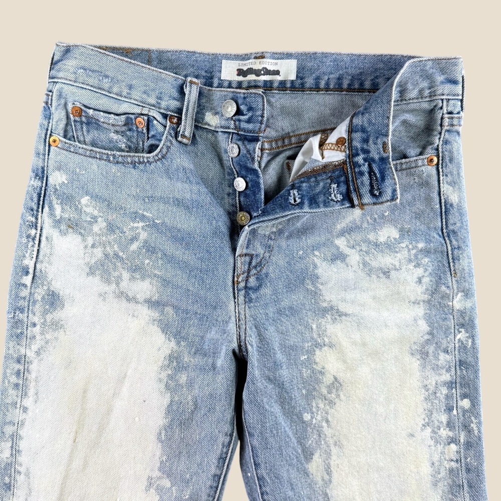 Levis Jeans Womens 28 Wedgie Fit Ankle Rolling Stone Limited Edition Distressed